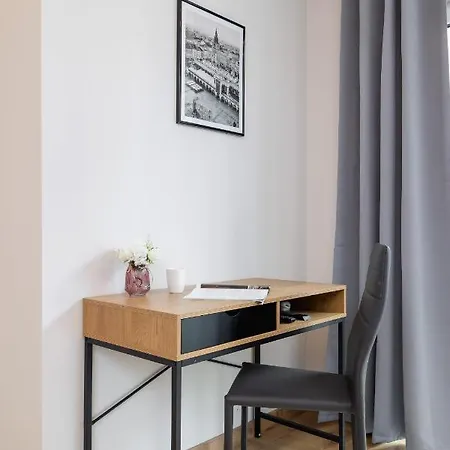Modern Apartment Podgorze With Parking By Noclegi Renters Krakow Exterior photo