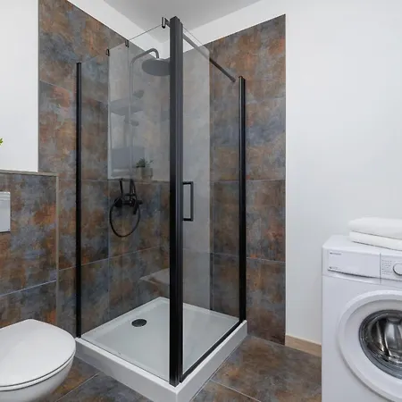 Modern Apartment Podgorze With Parking By Noclegi Renters Krakow Exterior photo