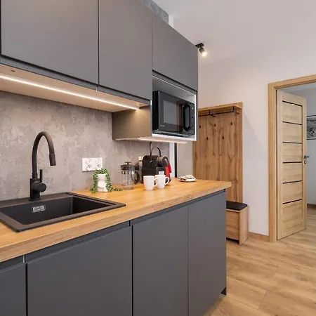 Modern Apartment Podgorze With Parking By Noclegi Renters Krakow Exterior photo